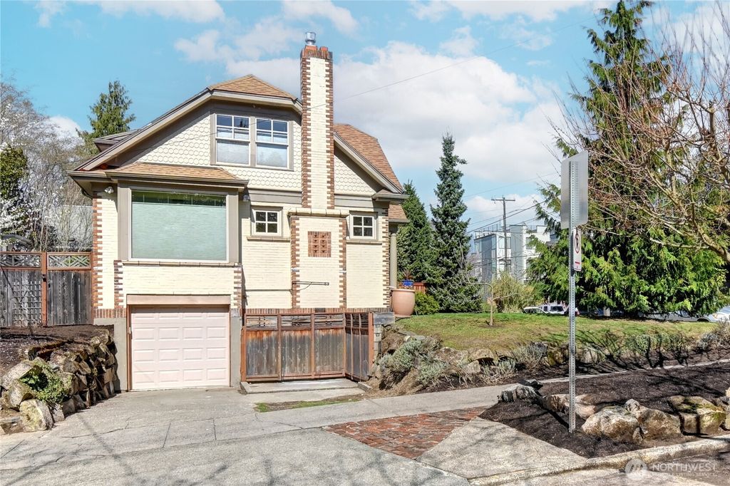Photo of 4303 Wallingford Avenue N, Seattle, WA 98103 (MLS # 2342354)