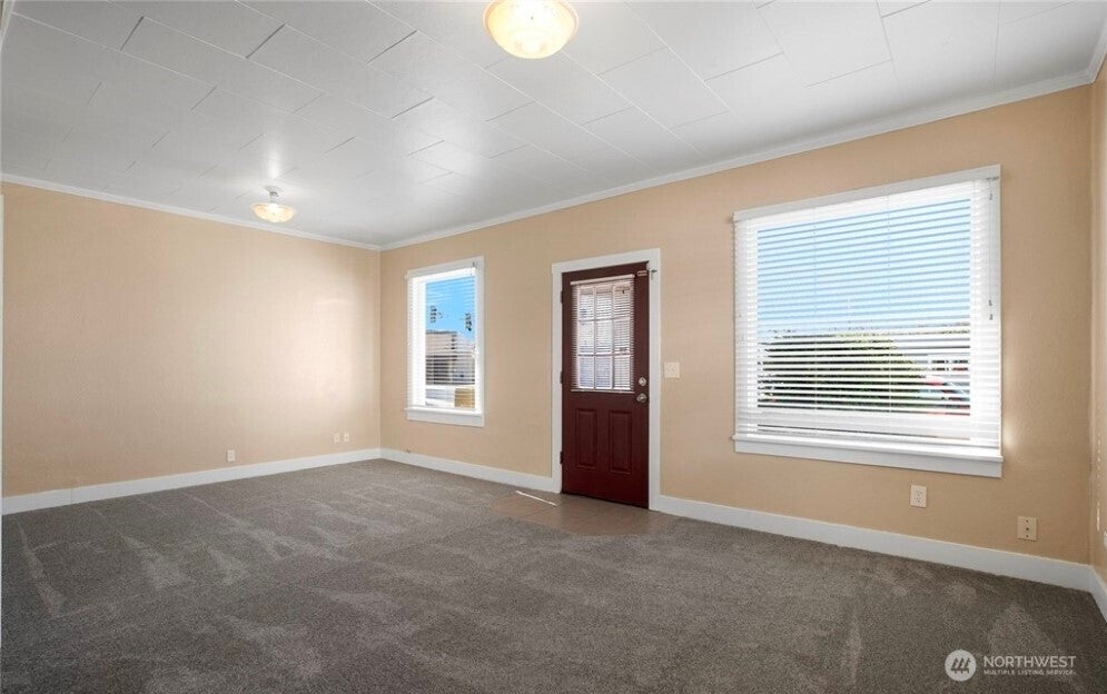 621 W Market Street