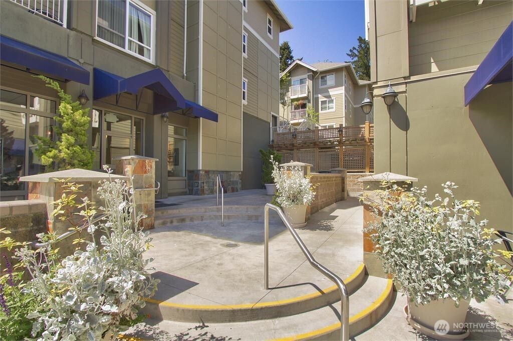 Photo of 300 High School Road #224, Bainbridge Island, WA 98110 (MLS # 2443207)