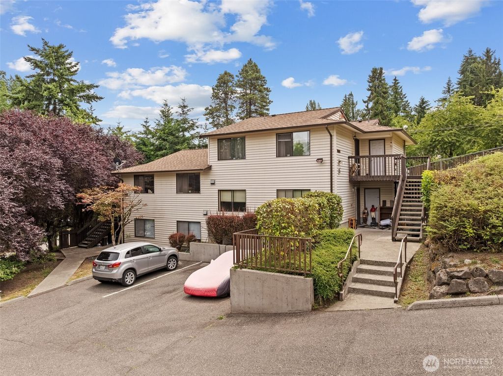 Photo of 13004 33rd Avenue S, Tukwila, WA 98168 (MLS # 2400712)