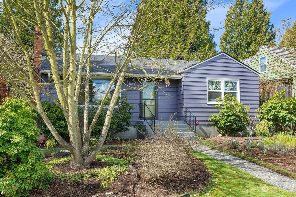Photo of 10715 Dayton Avenue N, Seattle, WA 98133 (MLS # 2217300)