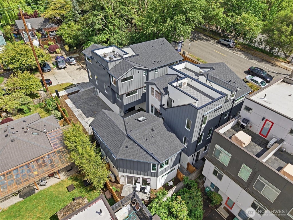 Photo of 1401 29th Avenue, Seattle, WA 98122 (MLS # 2577580)