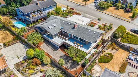Photo of 1014 S 234th Place, Des Moines, WA 98198 (MLS # 2425967)
