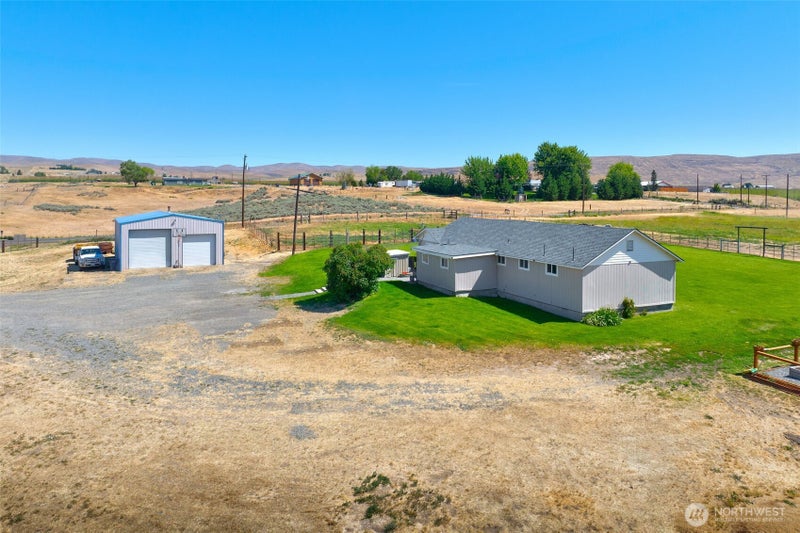 1240 W Huntzinger Road