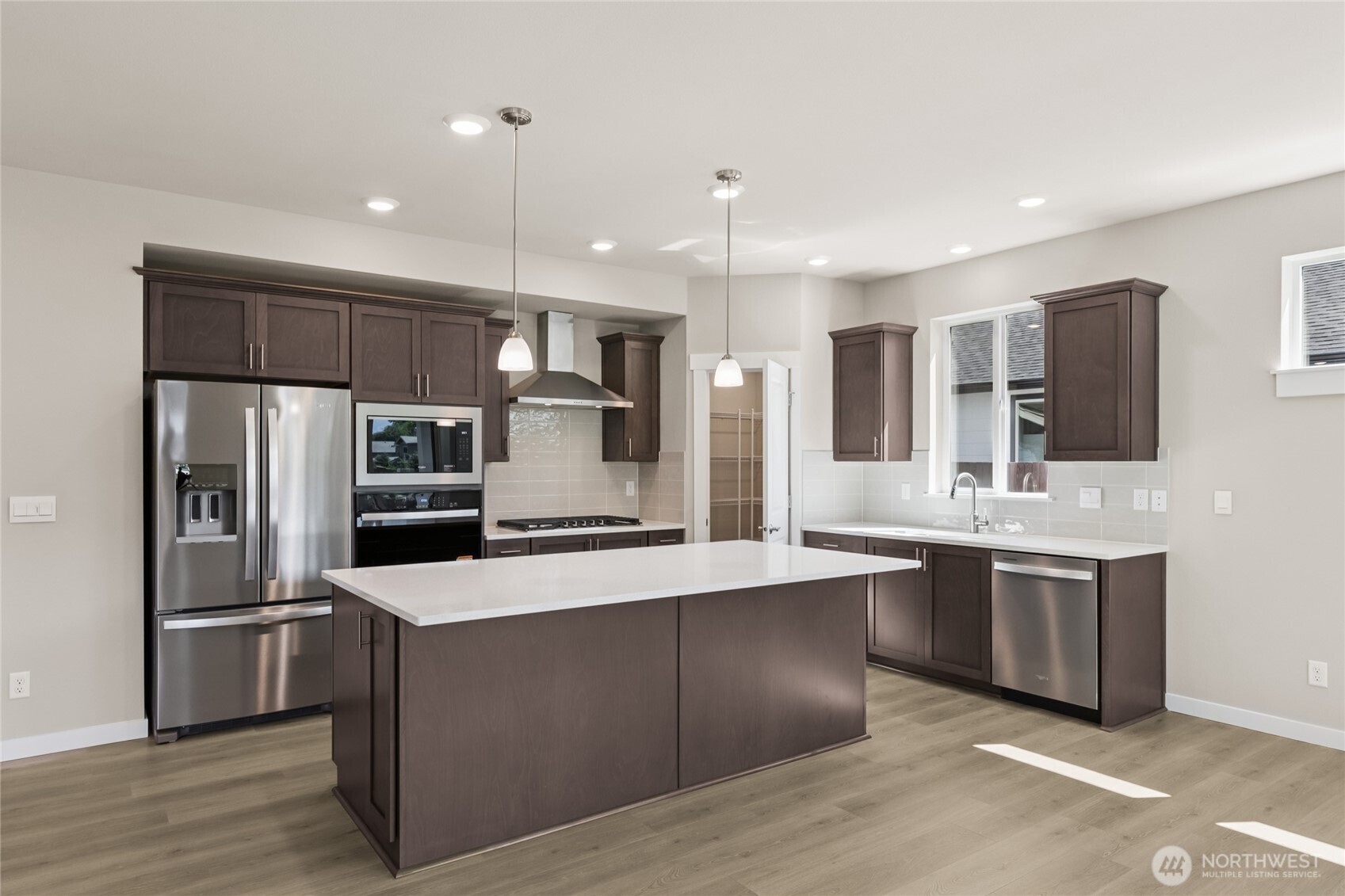 612 SE 11th Place 10