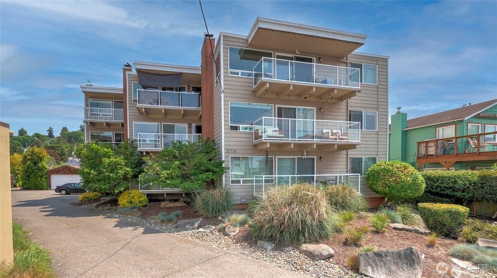 Photo of 2514 57th Avenue SW #102, Seattle, WA 98116 (MLS # 2428660)