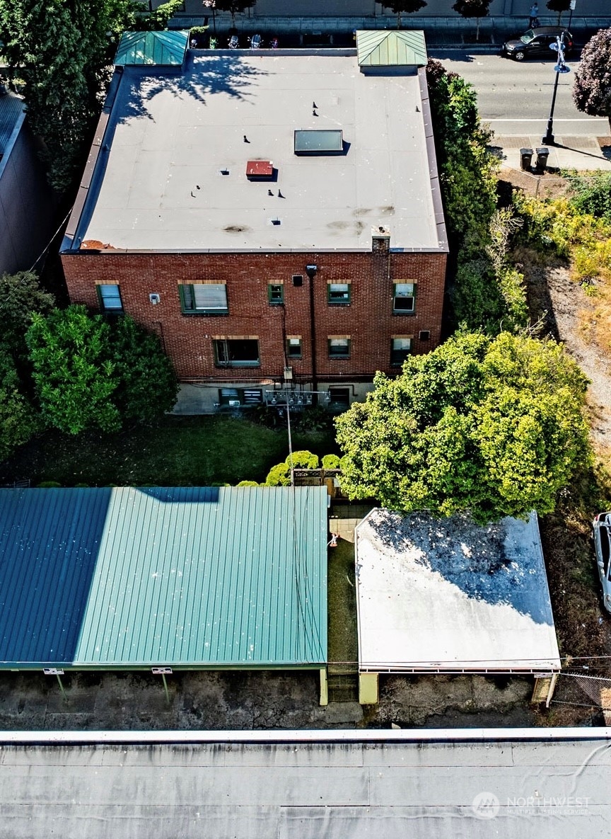 256 Burwell Street