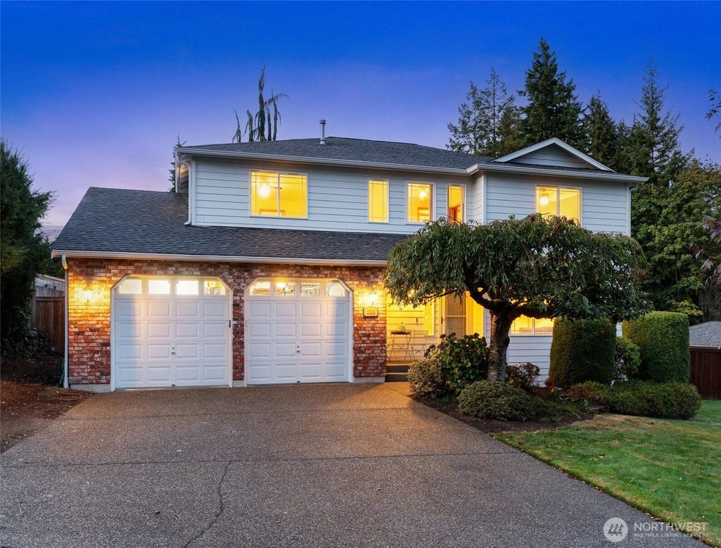 Photo of 2525 113th Place SE, Everett, WA 98208 (MLS # 2440569)