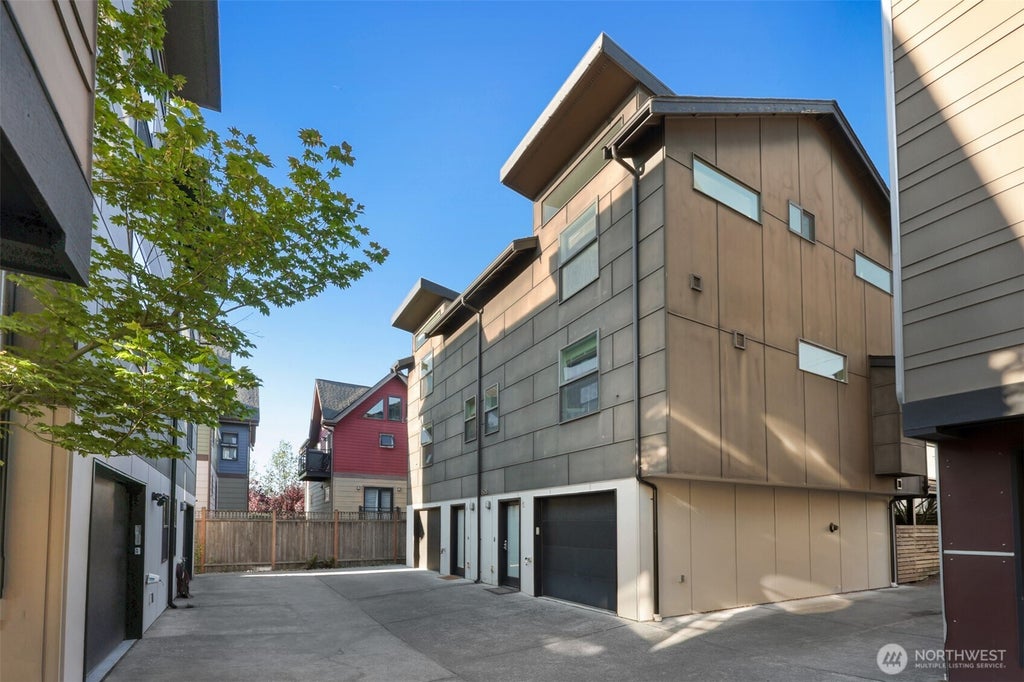 Photo of 1508 44th Avenue SW #A, Seattle, WA 98116 (MLS # 2542673)