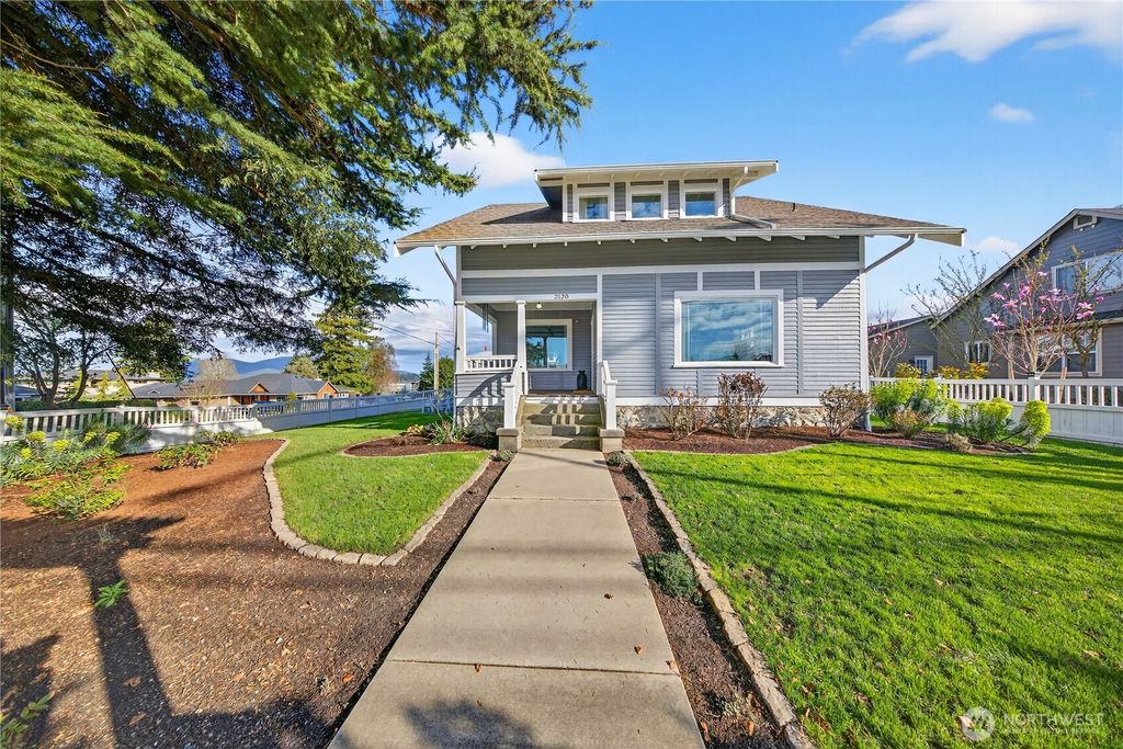Photo of 2120 12th Street, Anacortes, WA 98221 (MLS # 2495776)
