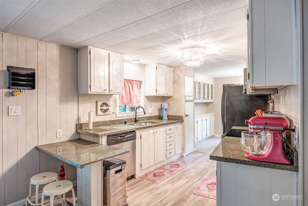 Photo of 3301 207th Place SE, Bothell, WA 98012 (MLS # 2247125)