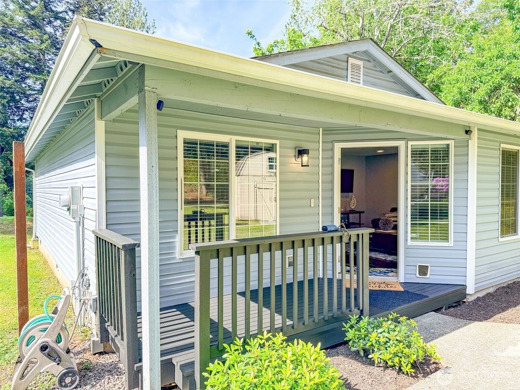 Photo of 55 Wolf Road, Quilcene, WA 98376 (MLS # 2527603)