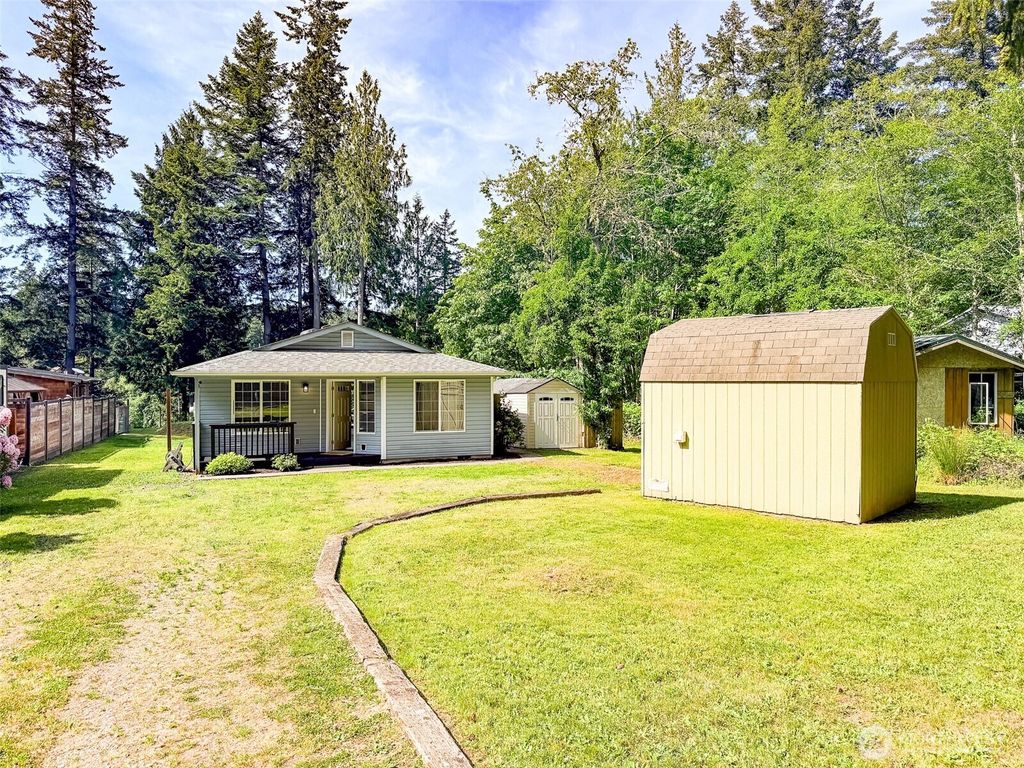 Photo of 55 Wolf Road, Quilcene, WA 98376 (MLS # 2527603)