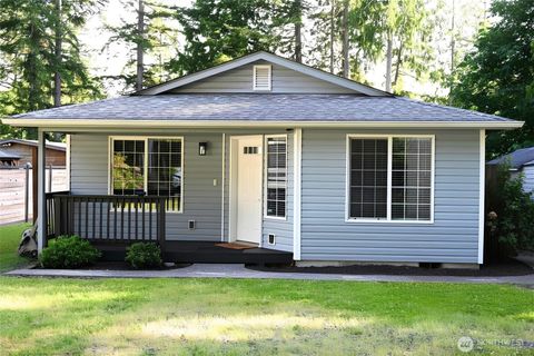 Photo of 55 Wolf Road, Quilcene, WA 98376 (MLS # 2527603)