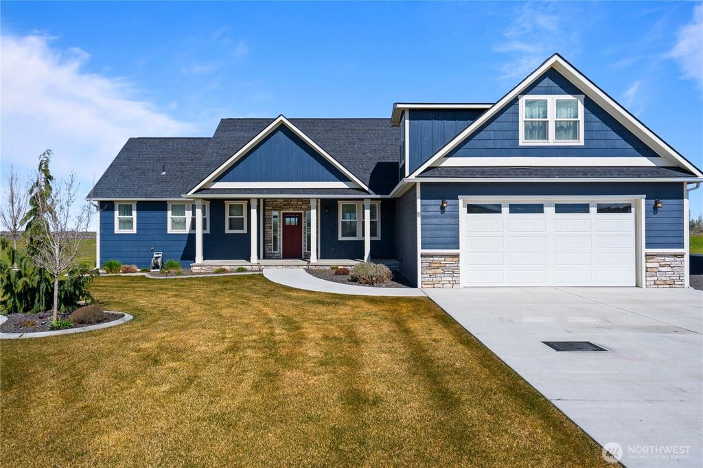 Photo of 8090 Desert Sage Court SE, Othello, WA 99344 (MLS # 2500875)