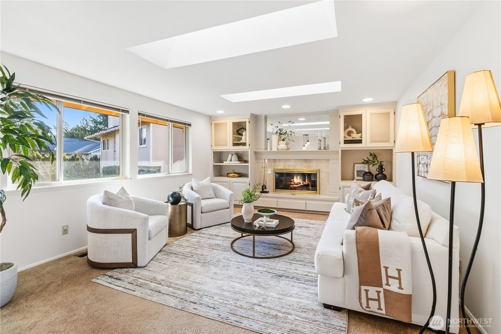 Photo of 13054 SE 161st Street, Renton, WA 98058 (MLS # 2476224)