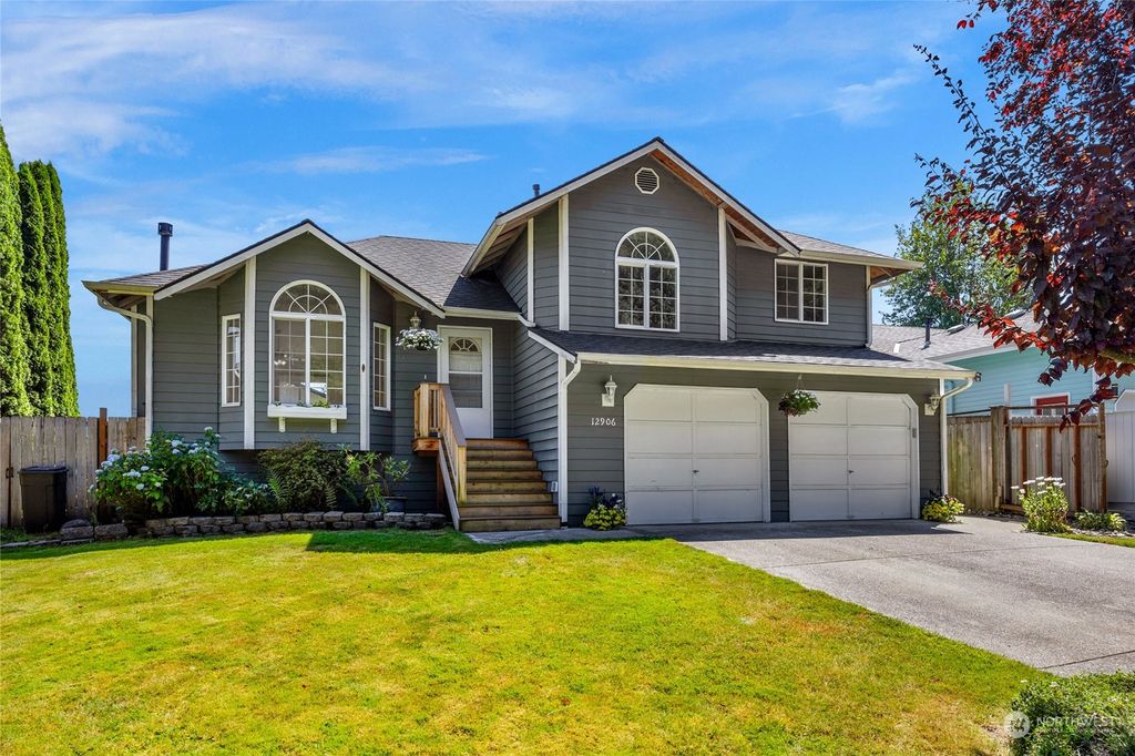 Photo of 12906 17th Street NE, Lake Stevens, WA 98258 (MLS # 2264200)