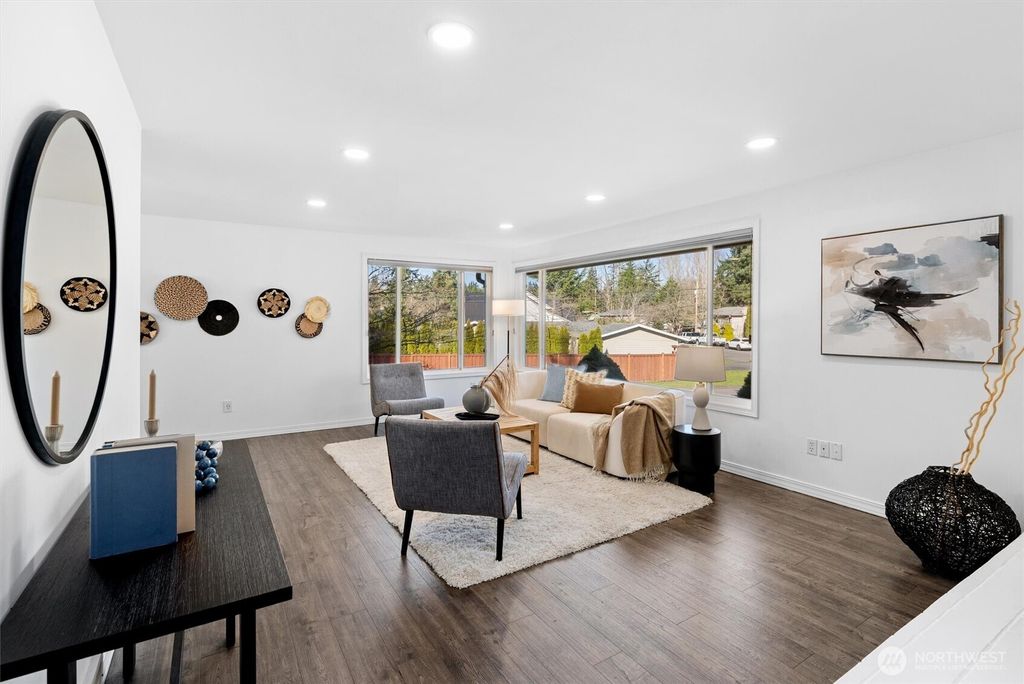 Photo of 14423 75th Avenue NE, Kirkland, WA 98034 (MLS # 2475610)