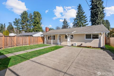Photo of 17004 11th Avenue NE, Shoreline, WA 98155 (MLS # 2497520)