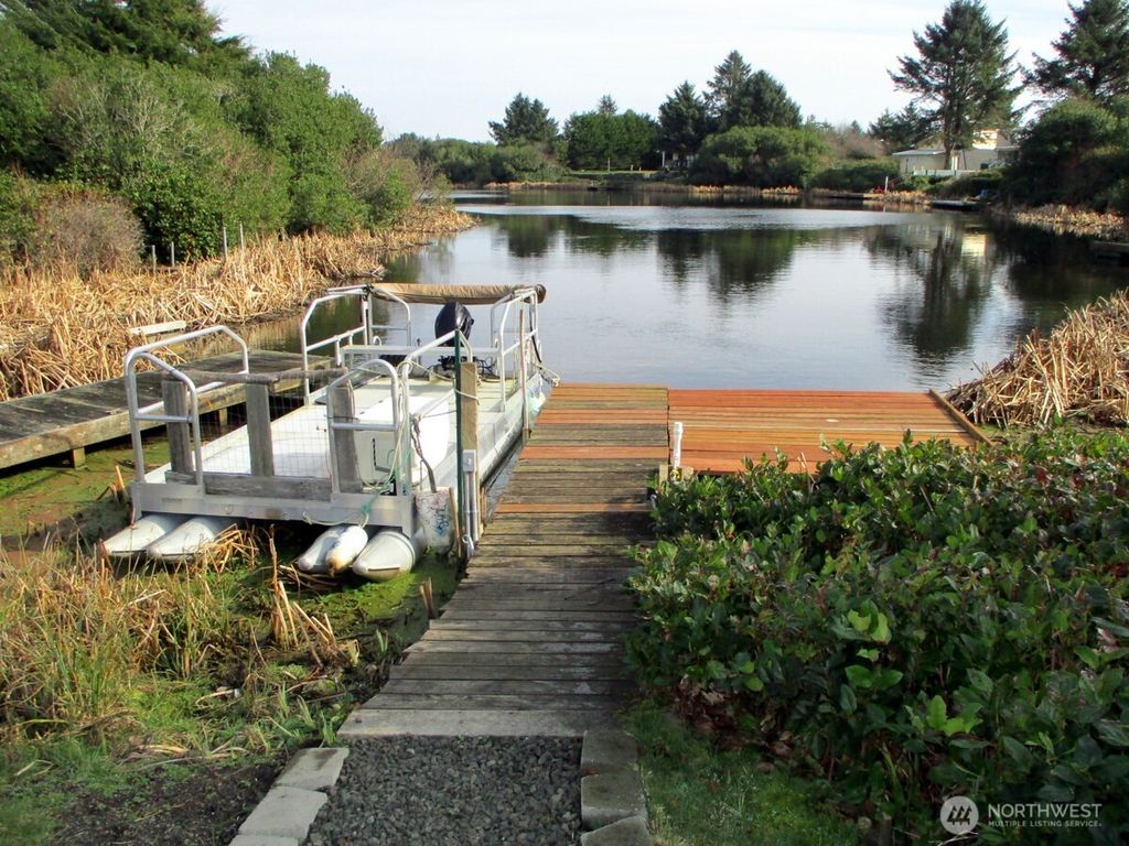 Photo of 369 N Razor Clam Drive SW, Ocean Shores, WA 98569 (MLS # 2509488)