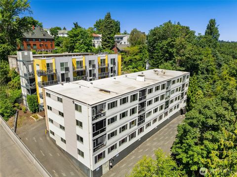 Photo of 2233 NE 46th Street, Seattle, WA 98105 (MLS # 2523459)