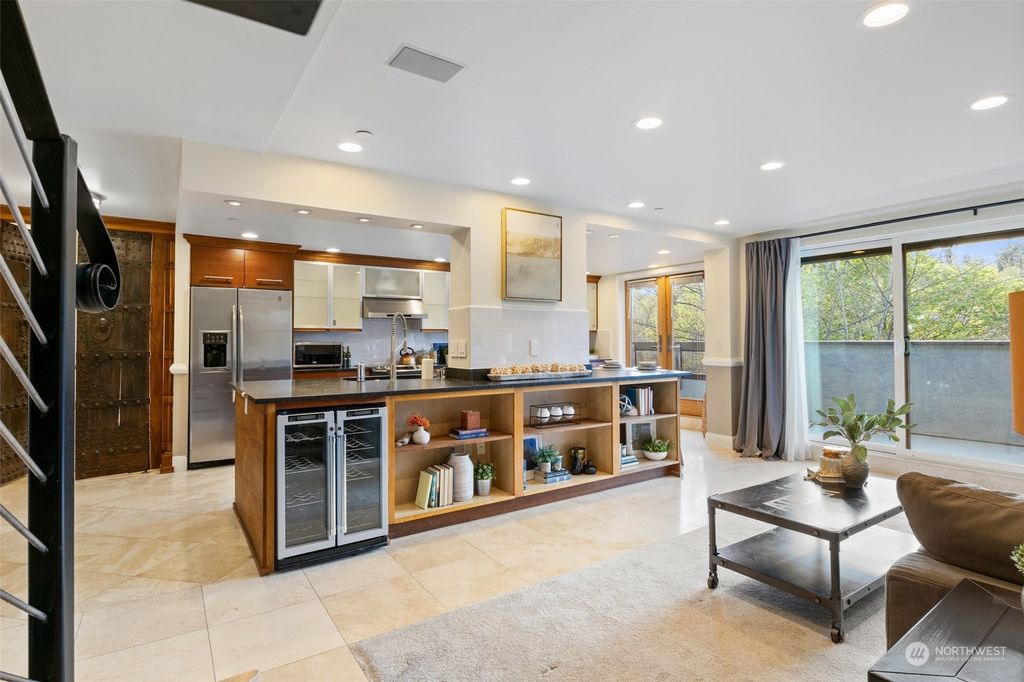 Photo of 3030 80th Avenue SE #302, Mercer Island, WA 98040 (MLS # 2225131)