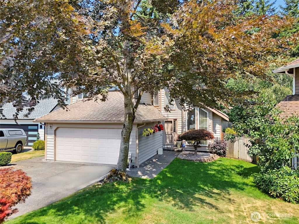 Photo of 1105 SW 352nd Street, Federal Way, WA 98023 (MLS # 2590875)