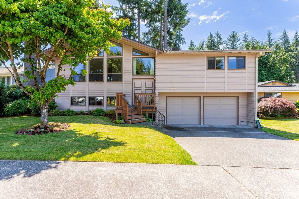 Photo of 14029 SE 194th Street, Renton, WA 98058 (MLS # 2130428)