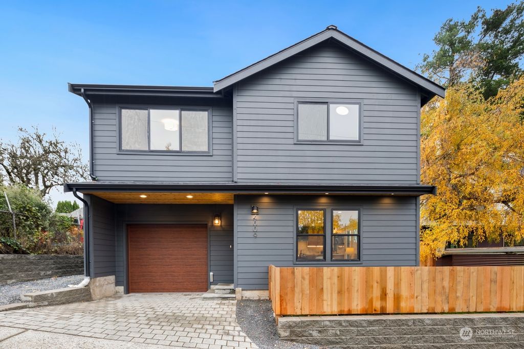 Photo of 4009 33rd Avenue W, Seattle, WA 98199 (MLS # 2313105)