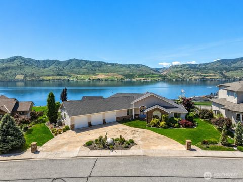 Photo of 124 Waterview Drive, Chelan, WA 98816 (MLS # 2526666)
