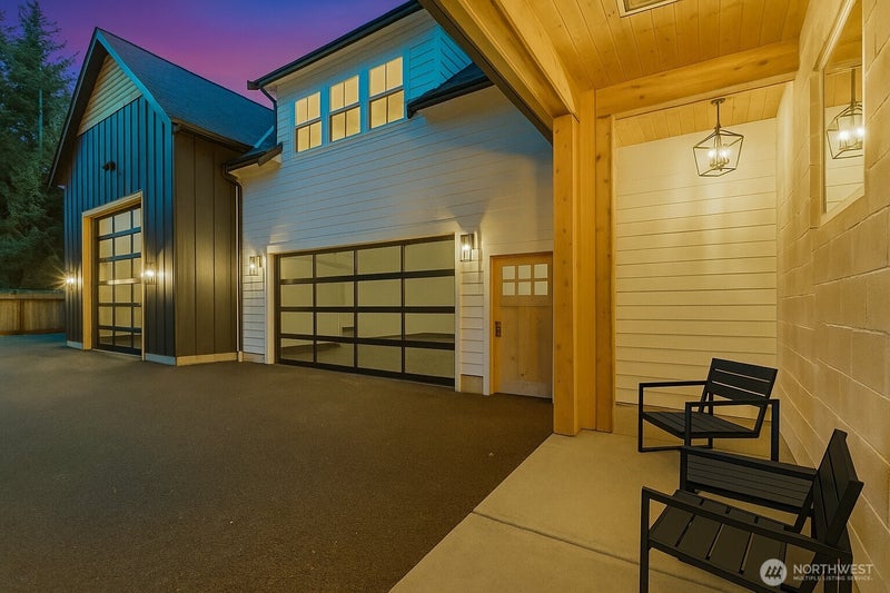137 E Cedar Drive