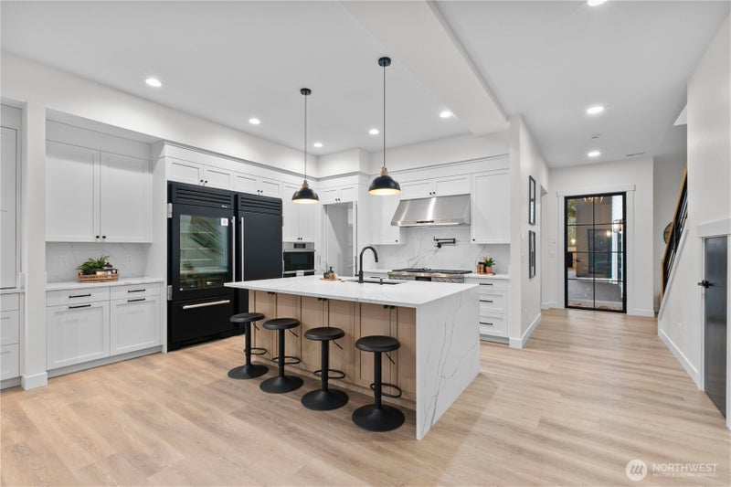 137 E Cedar Drive