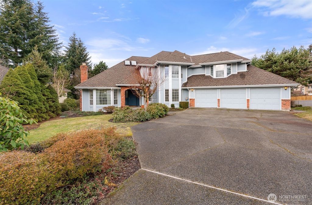 Photo of 33113 3rd Court SW, Federal Way, WA 98023 (MLS # 2333801)