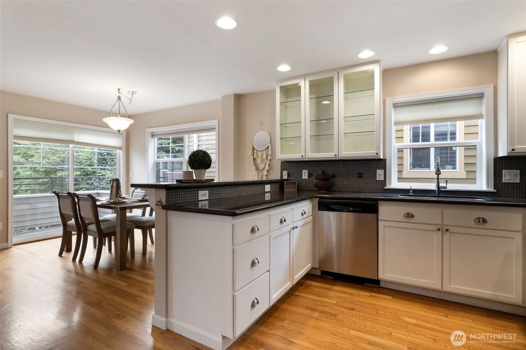 Photo of 1512 NW 57th St St #B, Seattle, WA 98107 (MLS # 2485559)