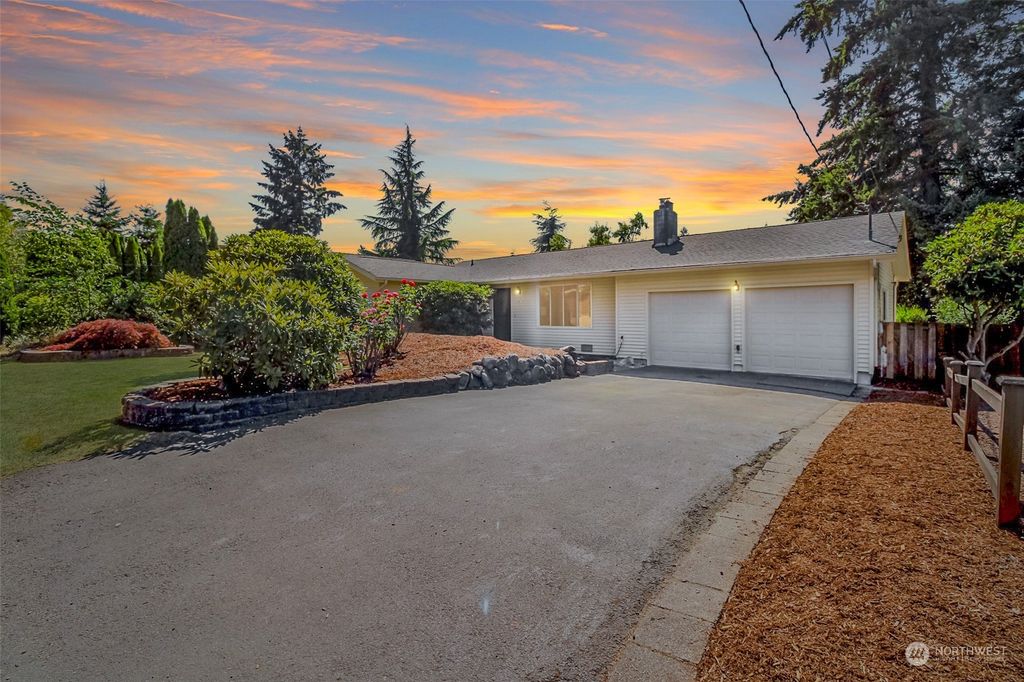 Photo of 29125 34th Avenue S, Auburn, WA 98001 (MLS # 2041173)