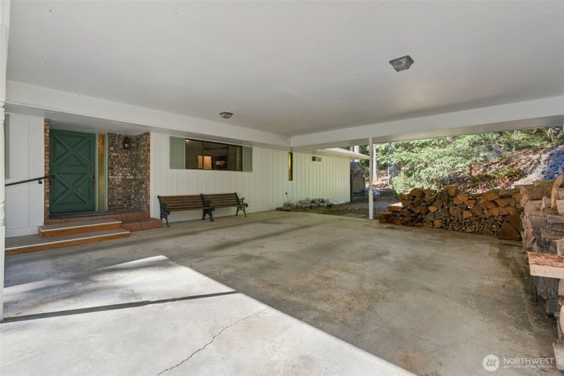353 Crestview Drive