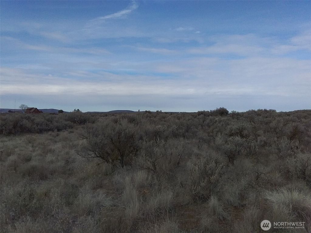 Photo of 0 Caballo Court #Lot 17, Ephrata, WA 98823 (MLS # 2481650)