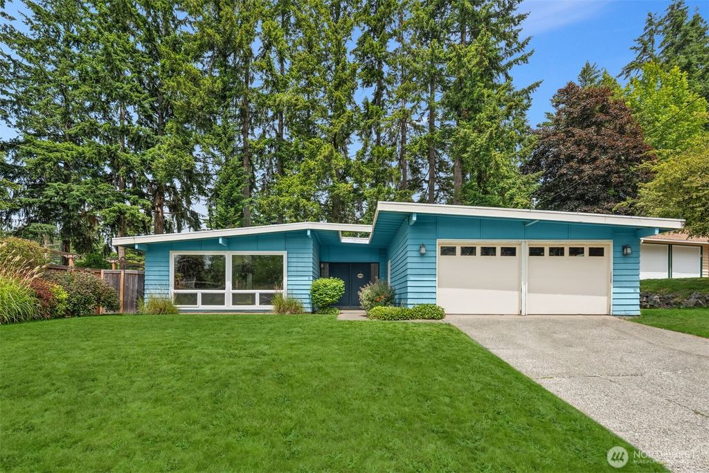 Photo of 15640 NE 1st Place, Bellevue, WA 98008 (MLS # 2388469)