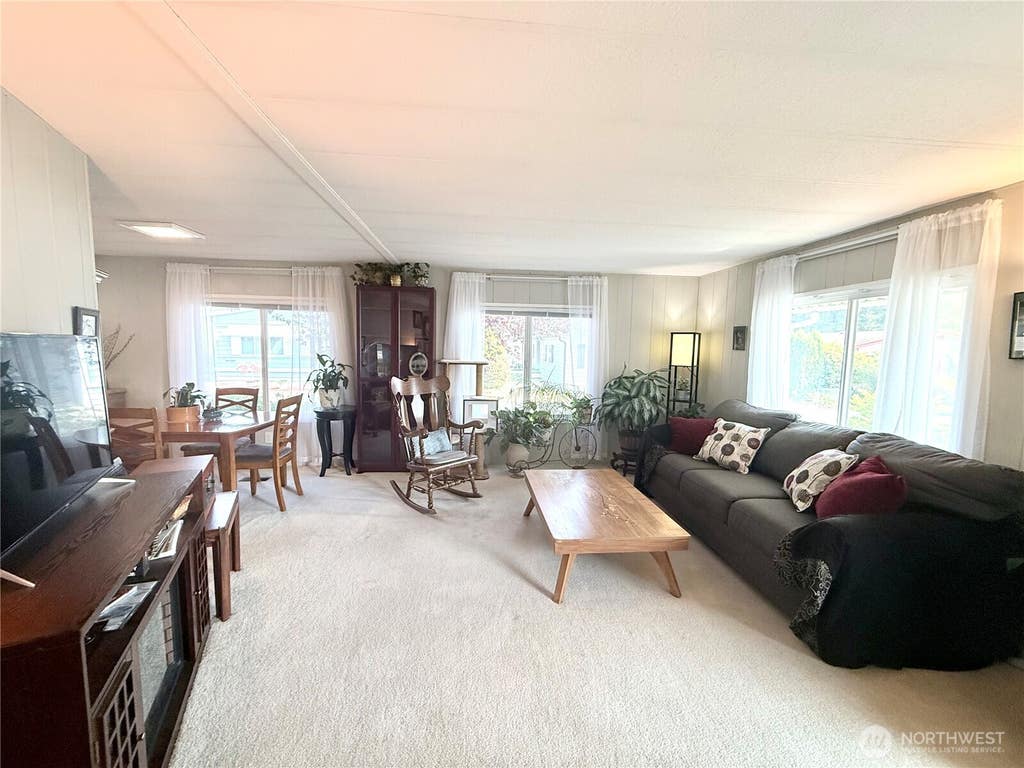 Photo of 620 112th Street SE #312, Everett, WA 98208 (MLS # 2569808)