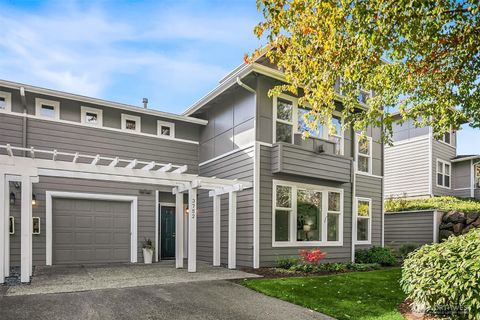 Photo of 3752 Providence Point Drive SE #1403, Issaquah, WA 98029 (MLS # 2444103)