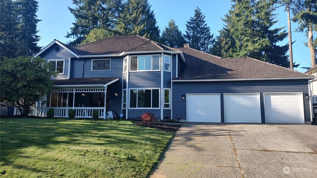 Photo of 2203 140th Place SE, Mill Creek, WA 98012 (MLS # 2284789)