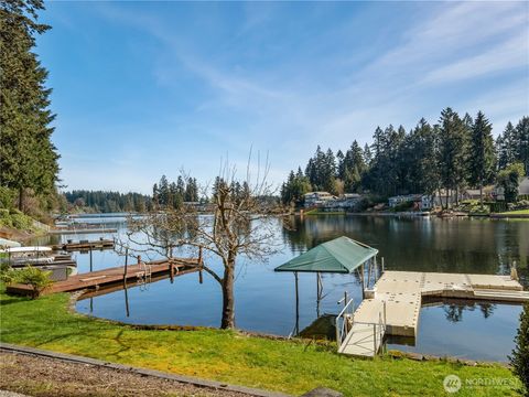 Photo of 7217 20th Avenue SE, Lacey, WA 98503 (MLS # 2464554)