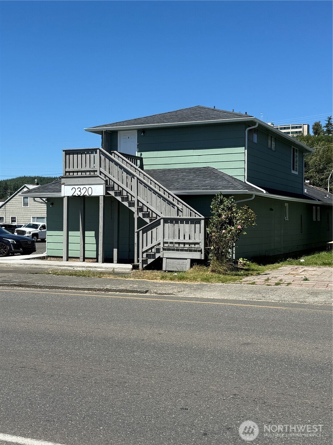 2320 Simpson Avenue