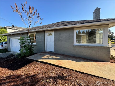 Photo of 3312 E College Way, Mount Vernon, WA 98273 (MLS # 2543564)