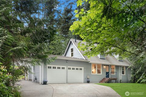 Photo of 3211 W Ames Lake Drive NE, Redmond, WA 98053 (MLS # 2517905)