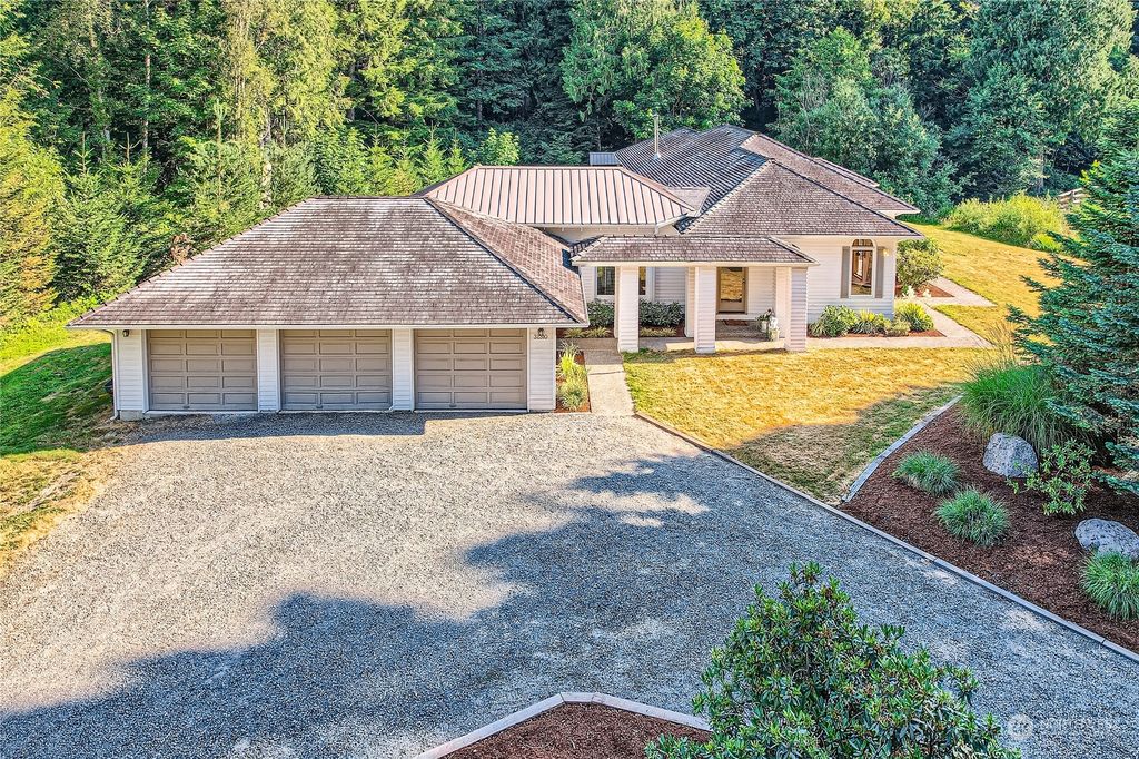 Photo of 32310 SE 54th Street, Fall City, WA 98024 (MLS # 2143043)