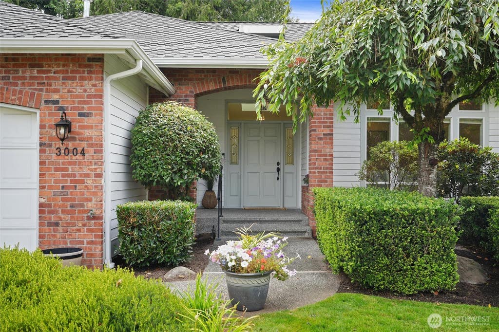 Photo of 3004 162nd Place SE, Mill Creek, WA 98012 (MLS # 2573787)