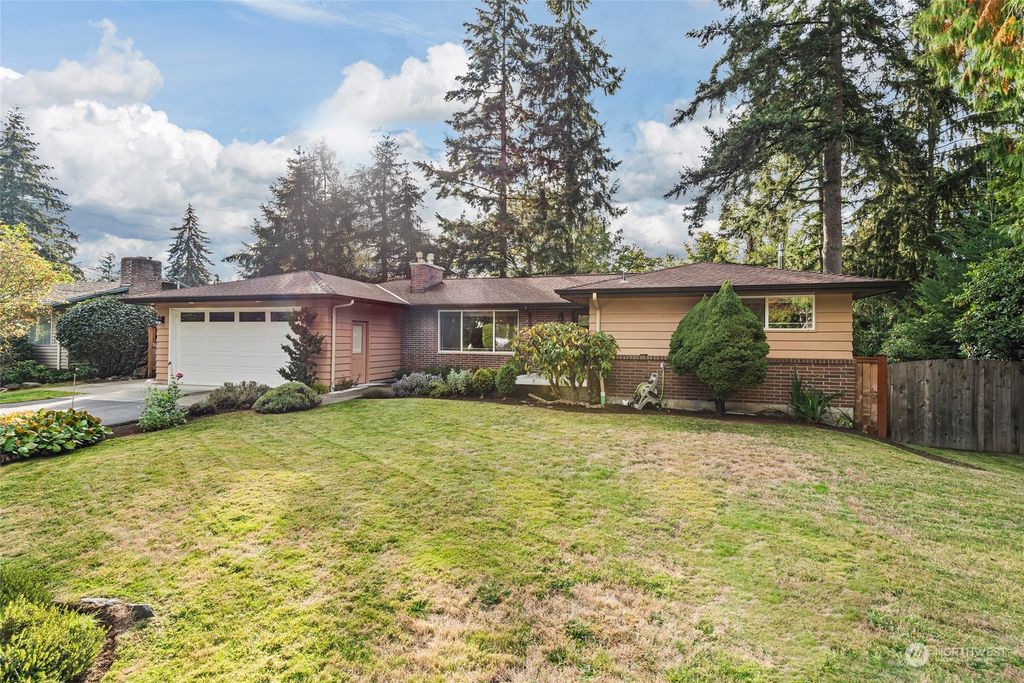 Photo of 12841 81st Avenue NE, Kirkland, WA 98034 (MLS # 2298965)
