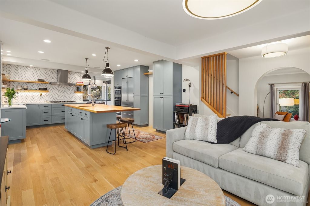 Photo of 3530 W Laurelhurst Drive NE, Seattle, WA 98105 (MLS # 2461379)