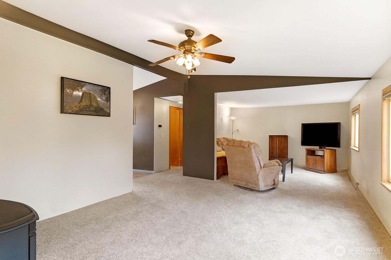 412 Algona Boulevard S